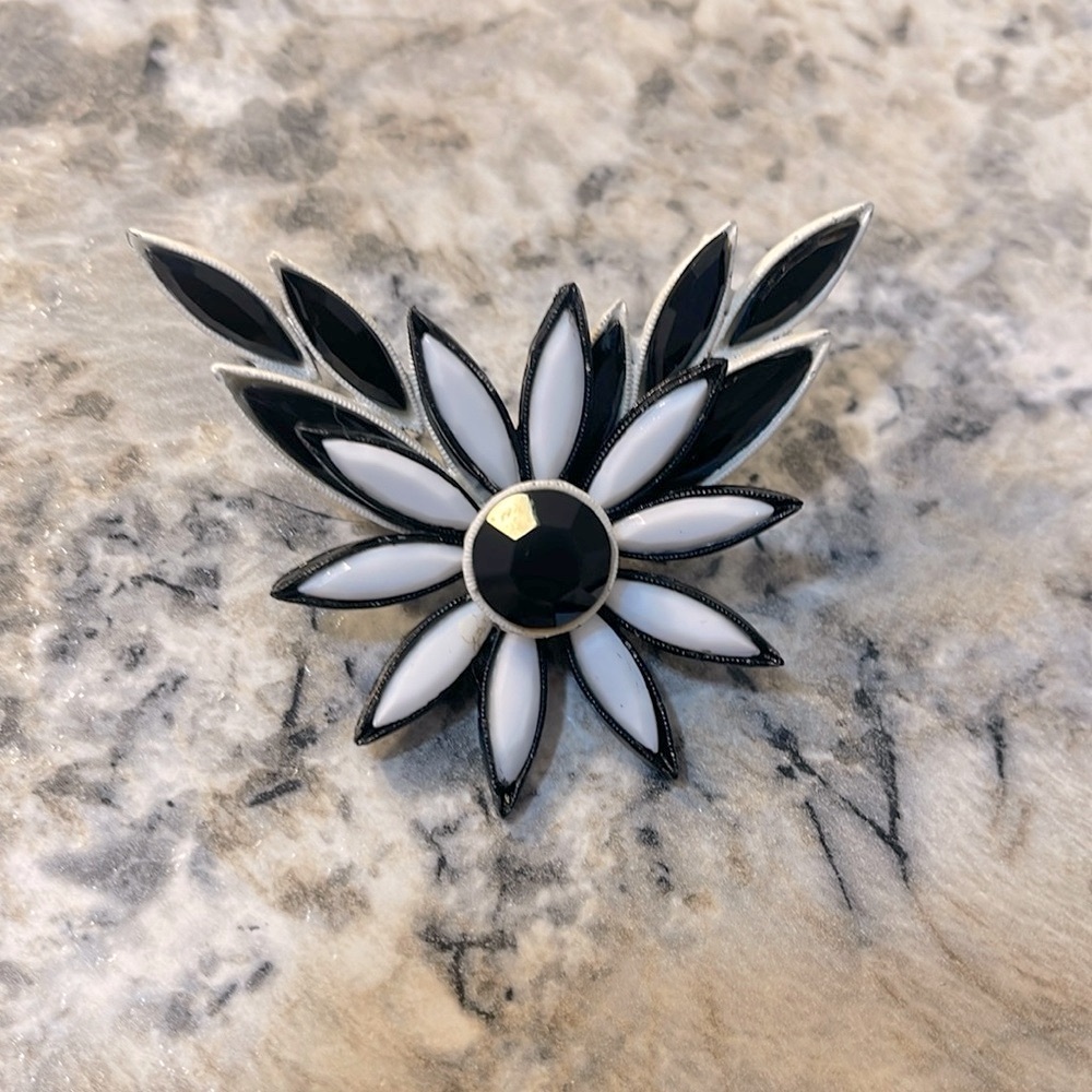 Vintage Lucite Flower Brooch